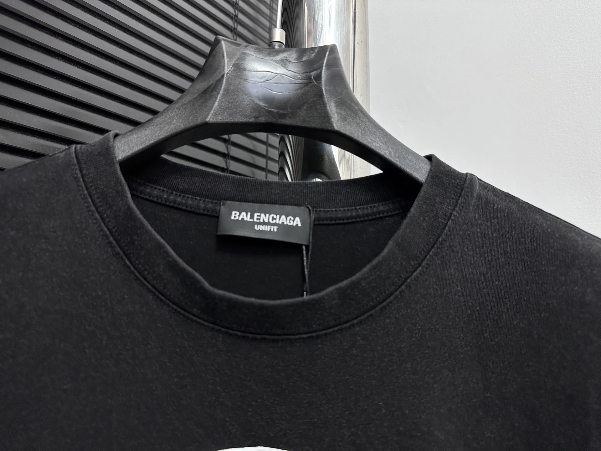 【BALENCI*GA】 logo . Authentic ， ！ ZP 。 260 ， . ， ，。 。 . ， 。 OS . Same Style ： Size：XS-L